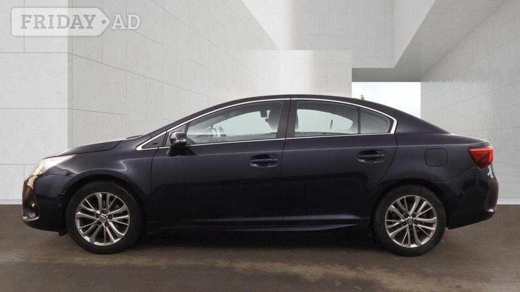 Toyota Avensis 2015 - Cars