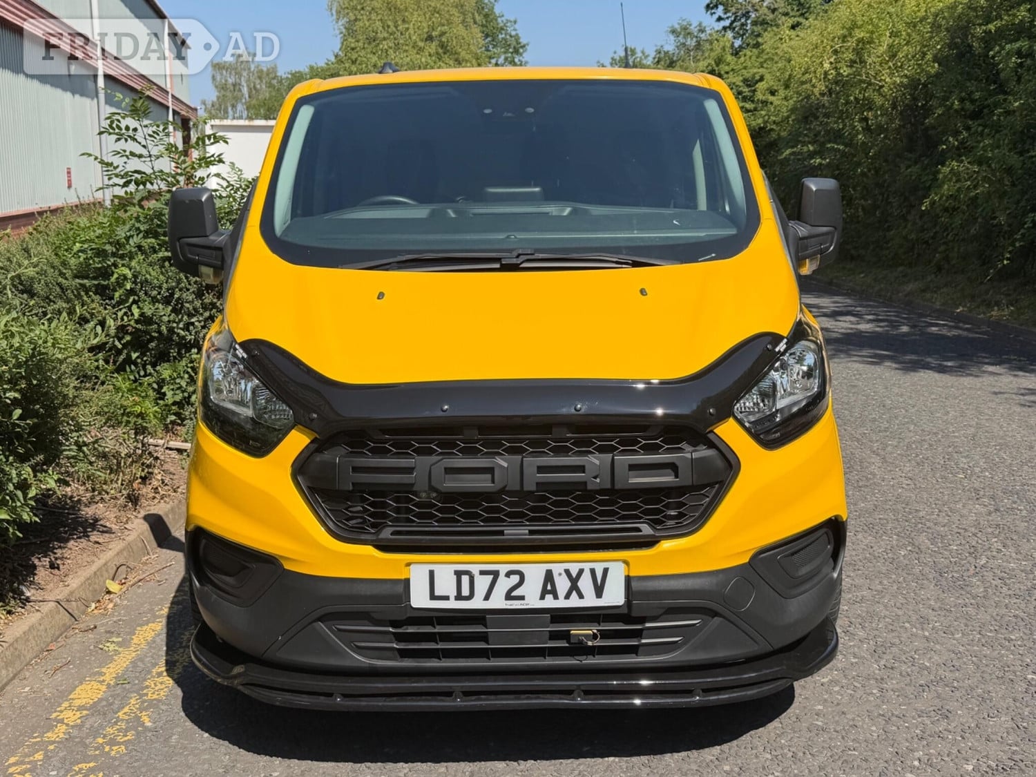 [ berth ]Ford Transit Custom