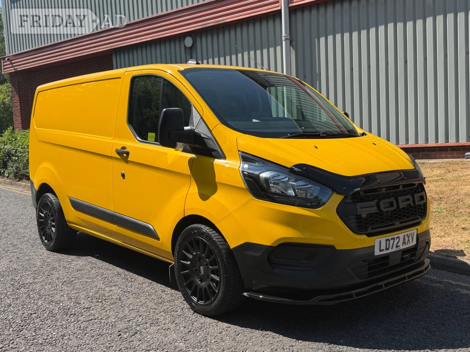 Ford Transit Custom 2022 - Vans & Commercial Vehicles in Mansfield