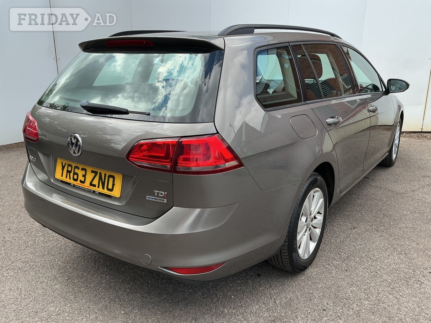Volkswagen Golf 2013 - Cars