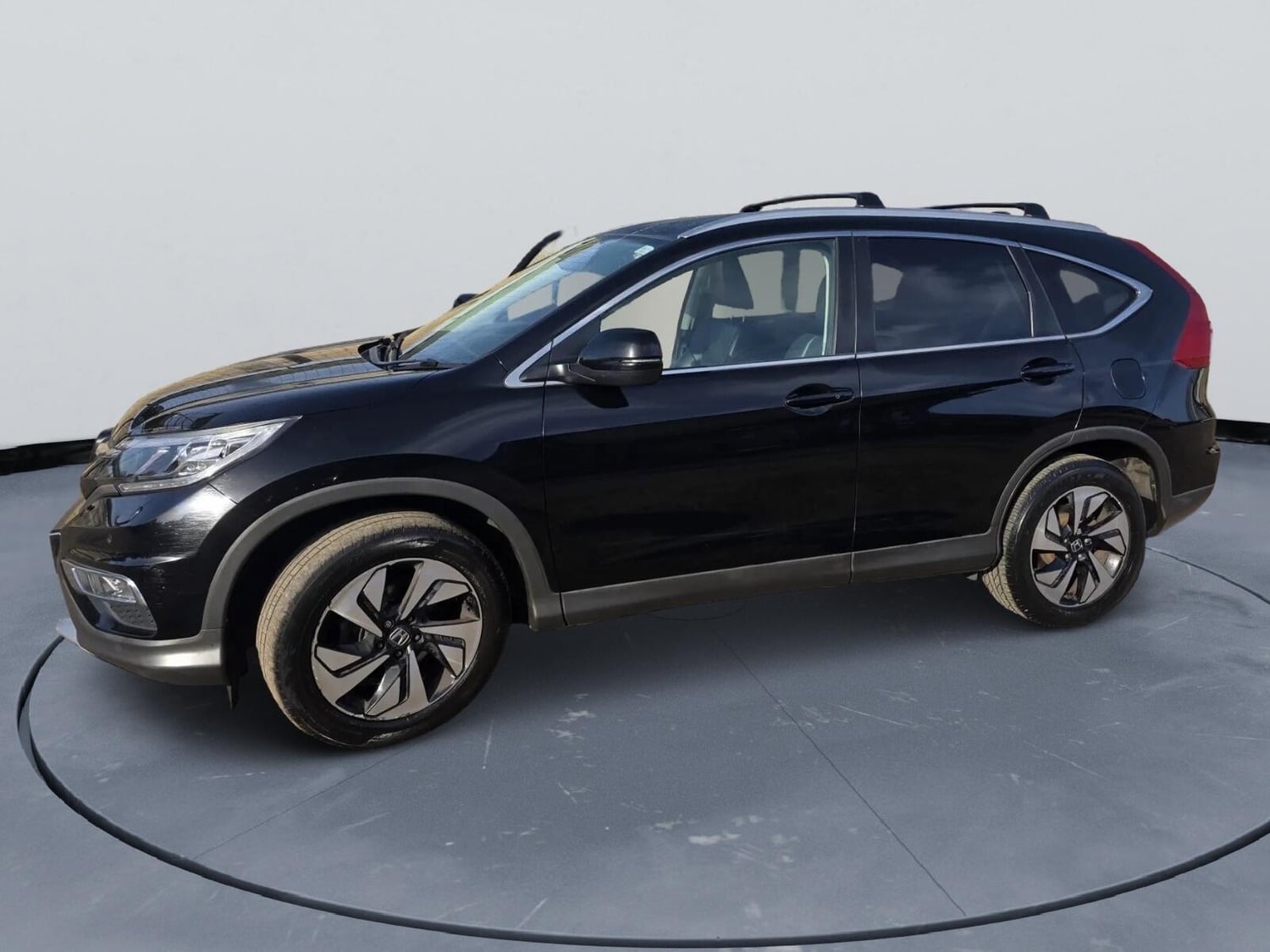 Honda CR-V 2016 - Cars in Ealing