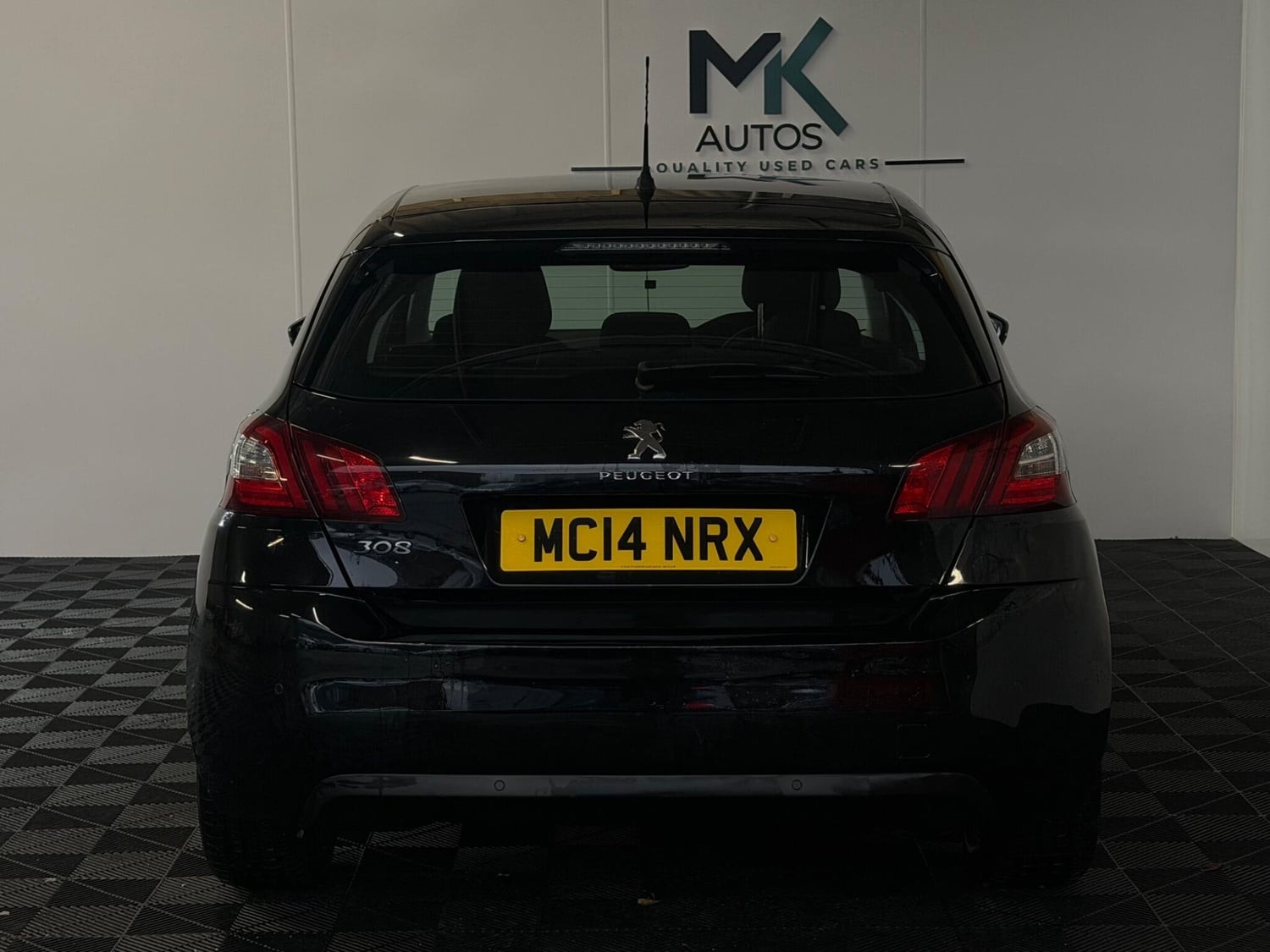 [ berth ]Peugeot 308