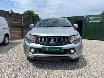 Mitsubishi L200 2016