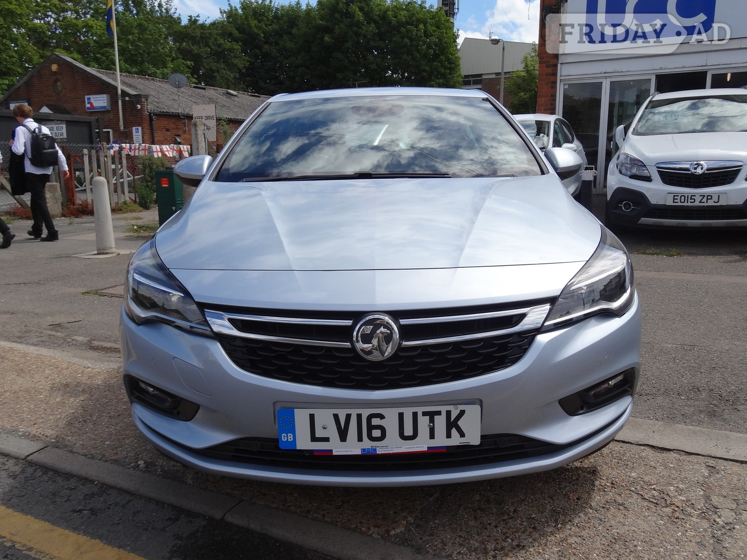 [ berth ]Vauxhall Astra