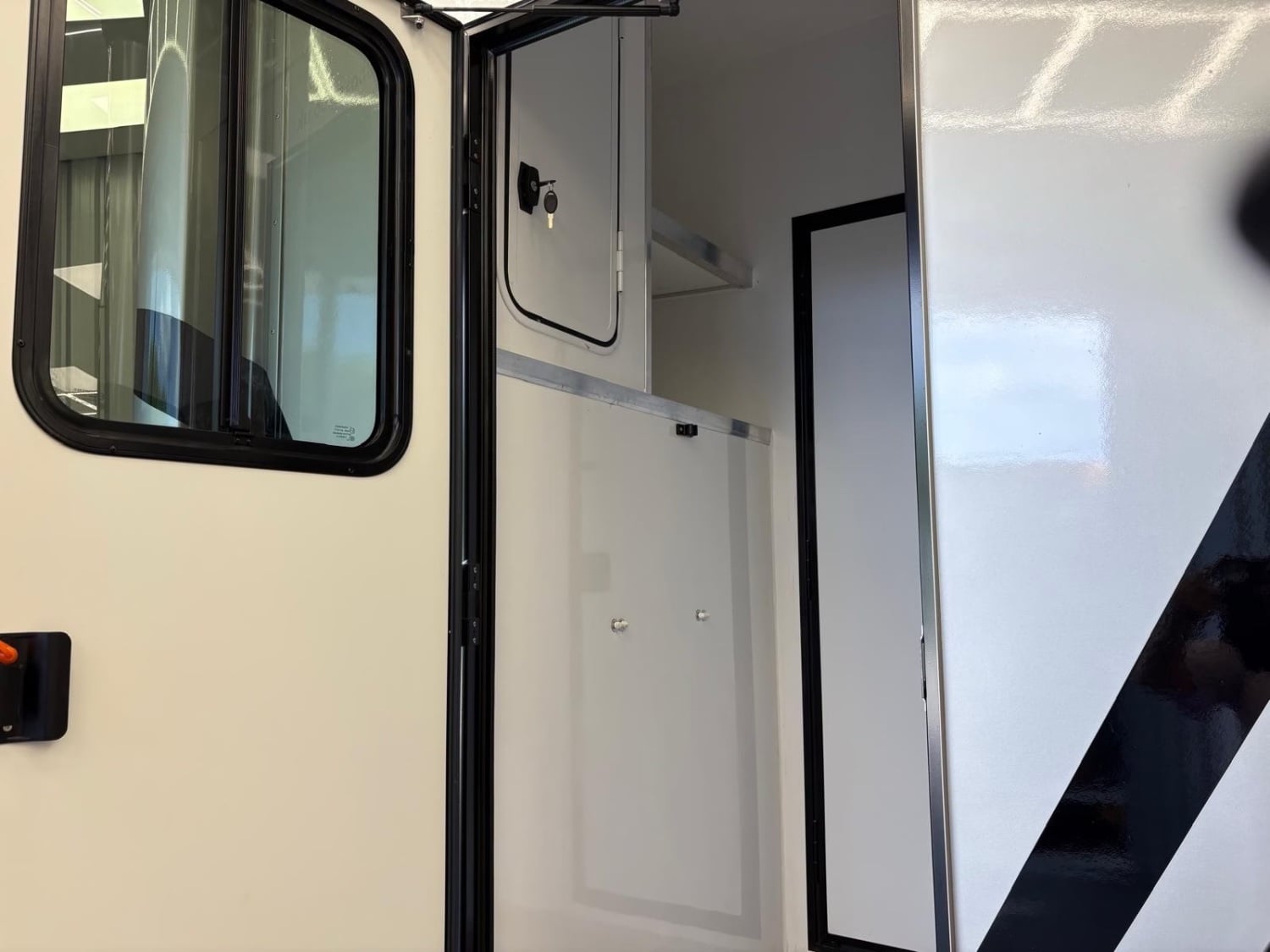 Wildtrack longstall Fiat Horsebox - Trailers & Horseboxes