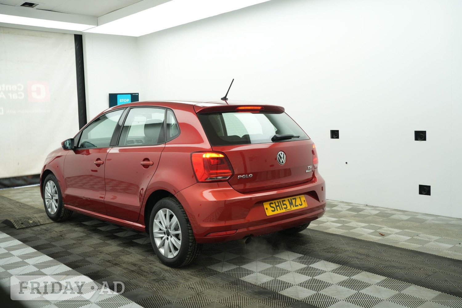 Volkswagen Polo 2015 - Cars in Uxbridge