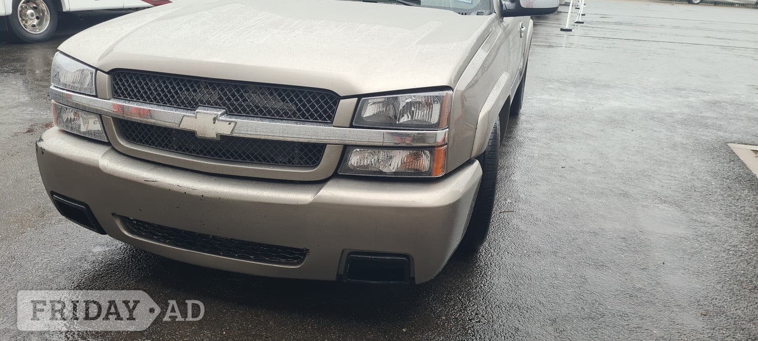 Chevrolet Silverado 2003 - Cars