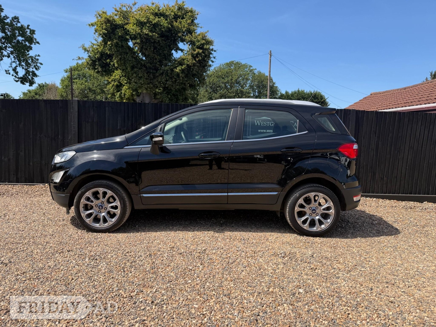 [ berth ]Ford Ecosport