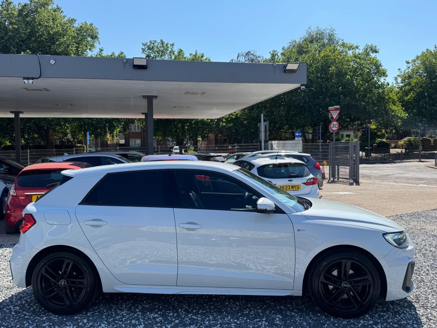 [ berth ]Audi A1