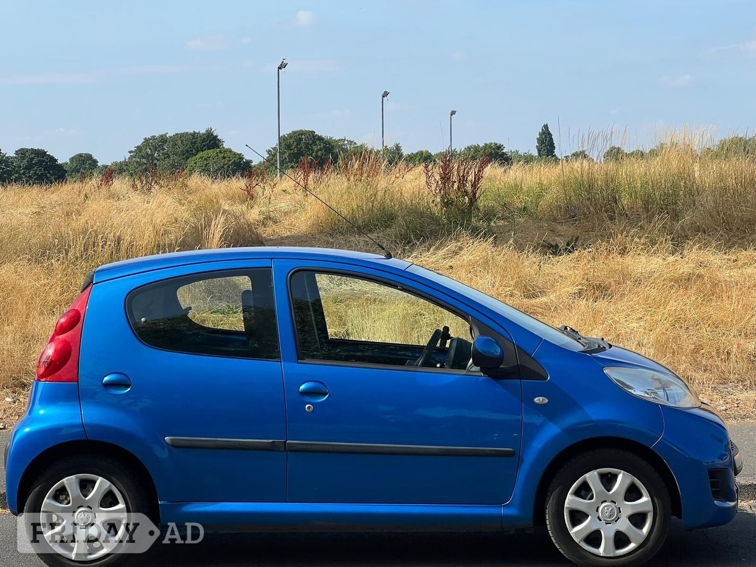 Peugeot 107 2011 - Cars