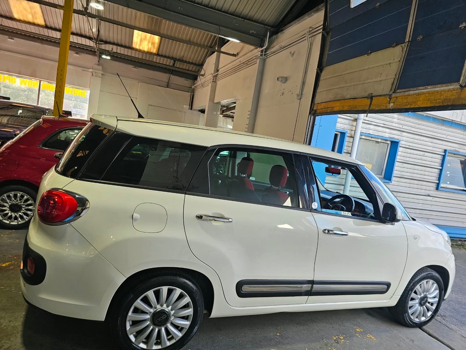 Fiat 500L 2015 - Cars