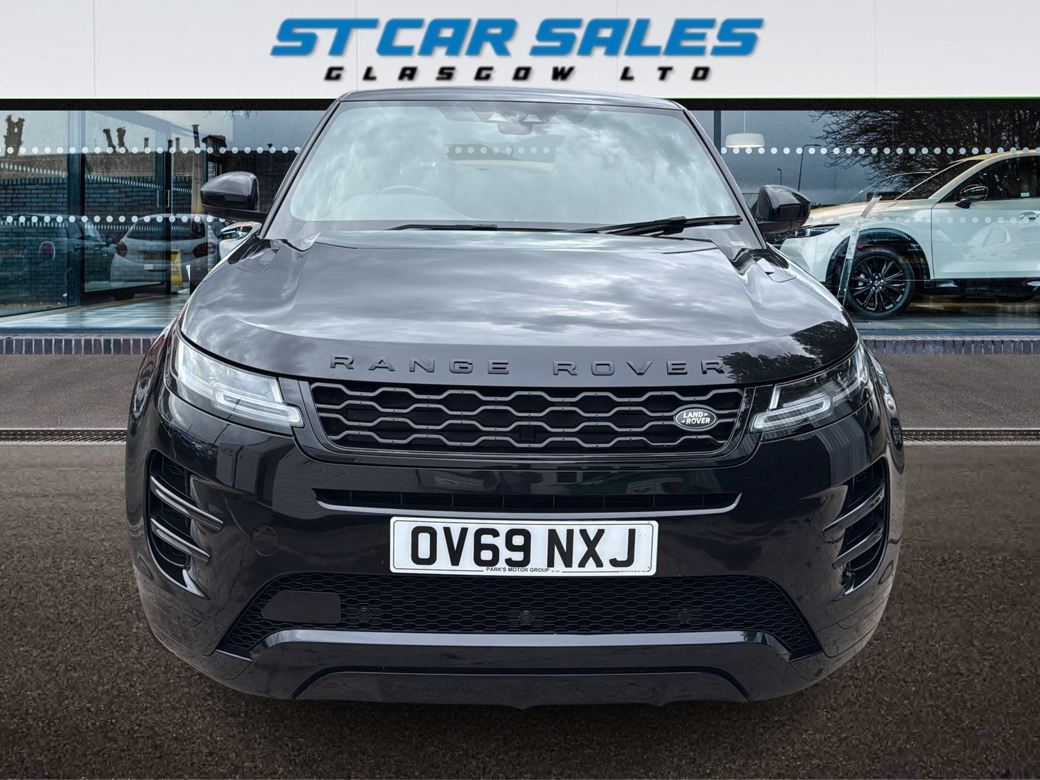 [ berth ]Land Rover Range Rover Evoque