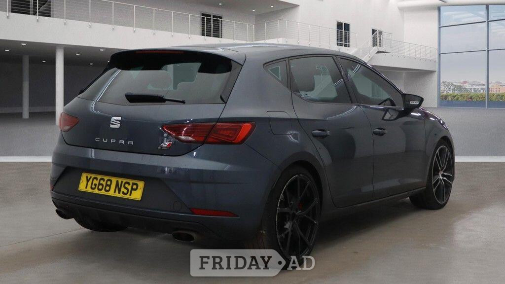 SEAT Leon 2019 - Cars