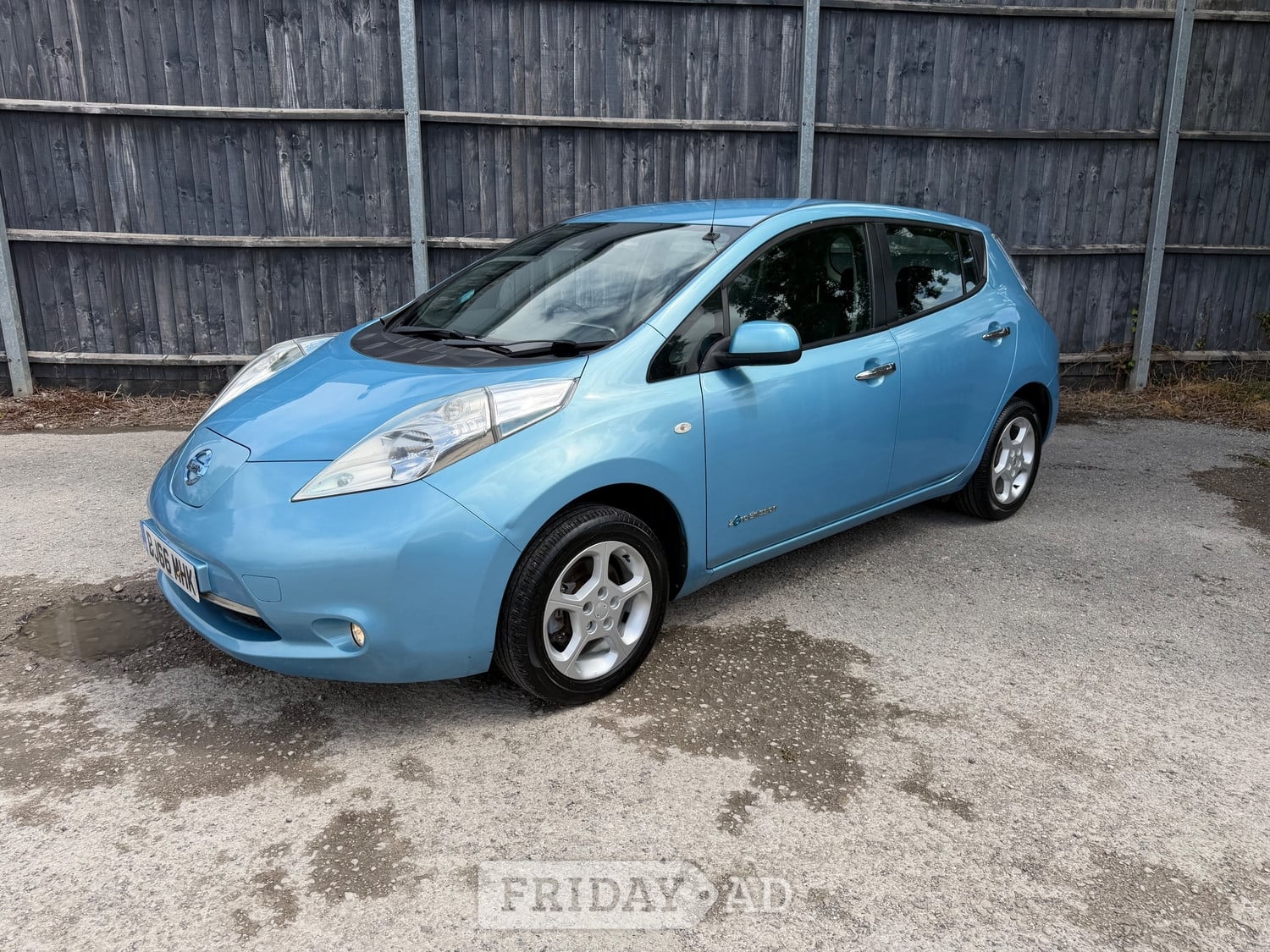[ berth ]Nissan LEAF