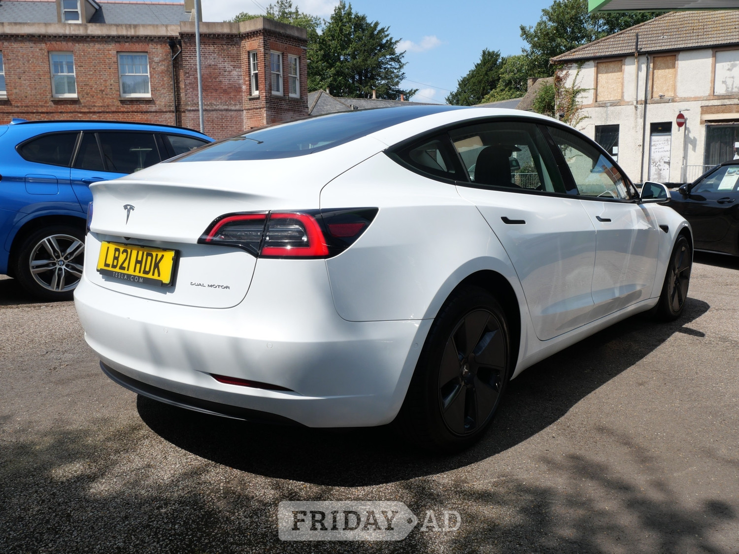 Tesla Model 3 2021 - Cars