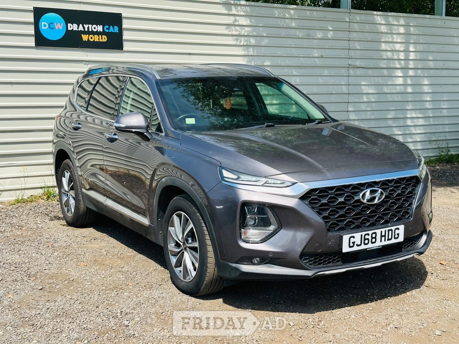 Hyundai Santa Fe 2018 - Cars in Hillingdon