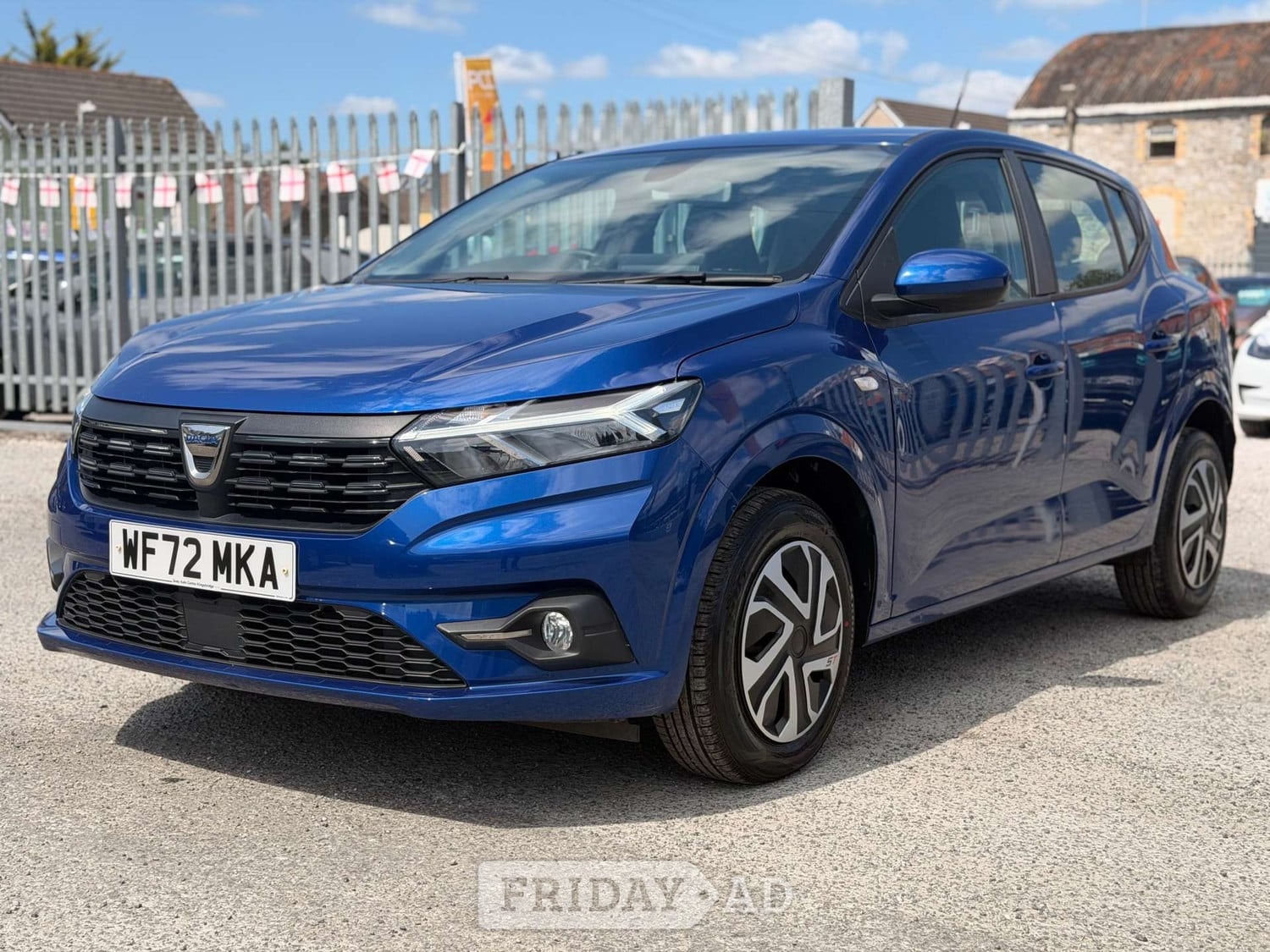 [ berth ]Dacia Sandero