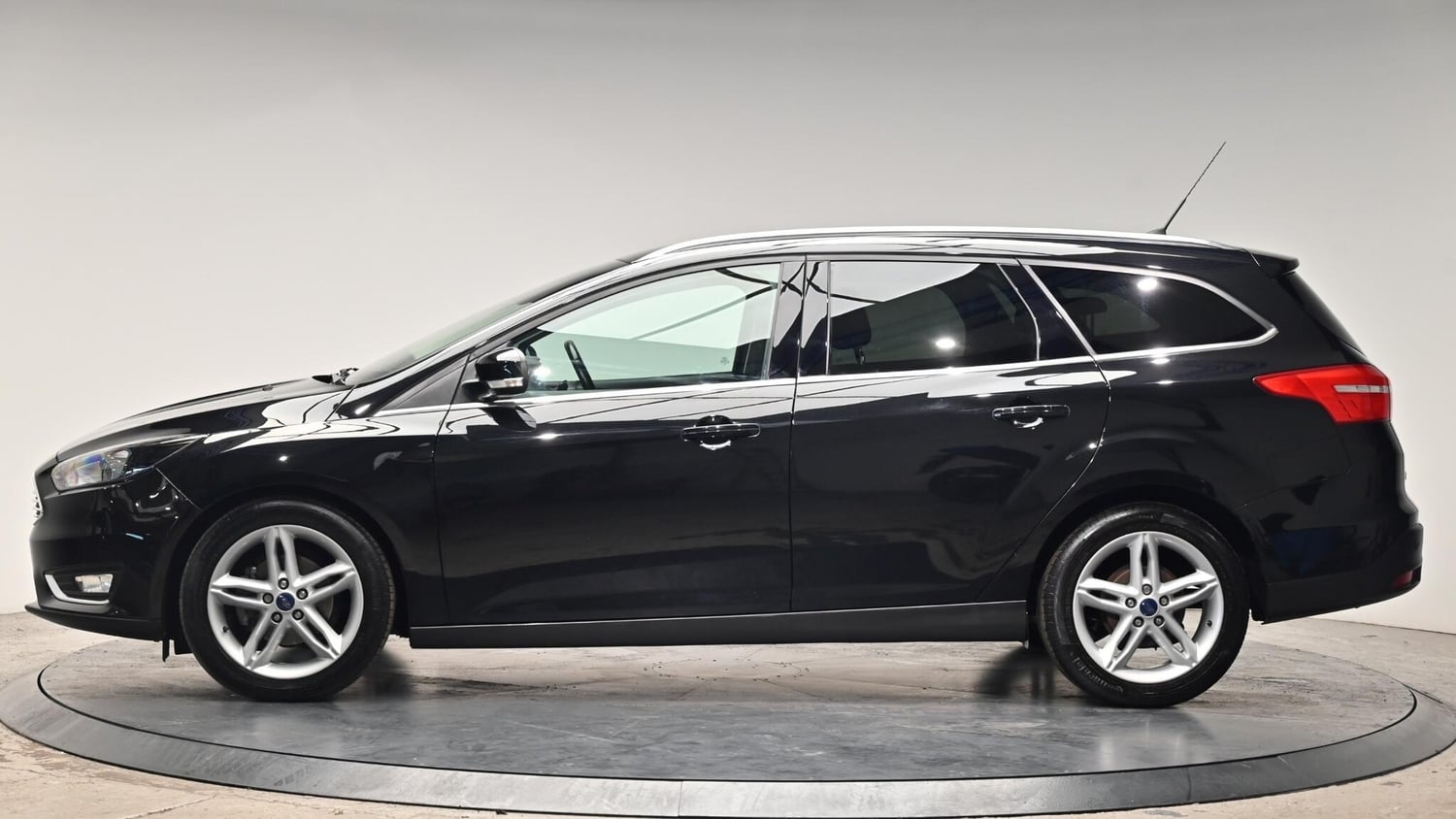 [ berth ]Ford Focus