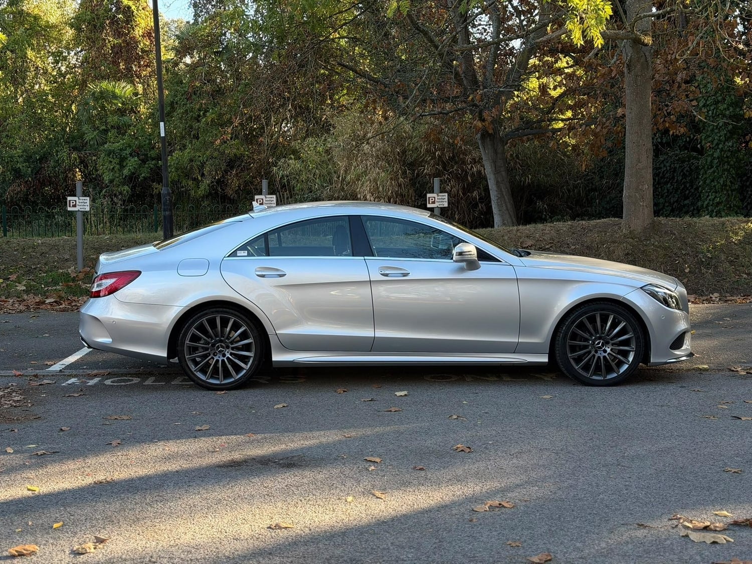 [ berth ]Mercedes-Benz CLS Class