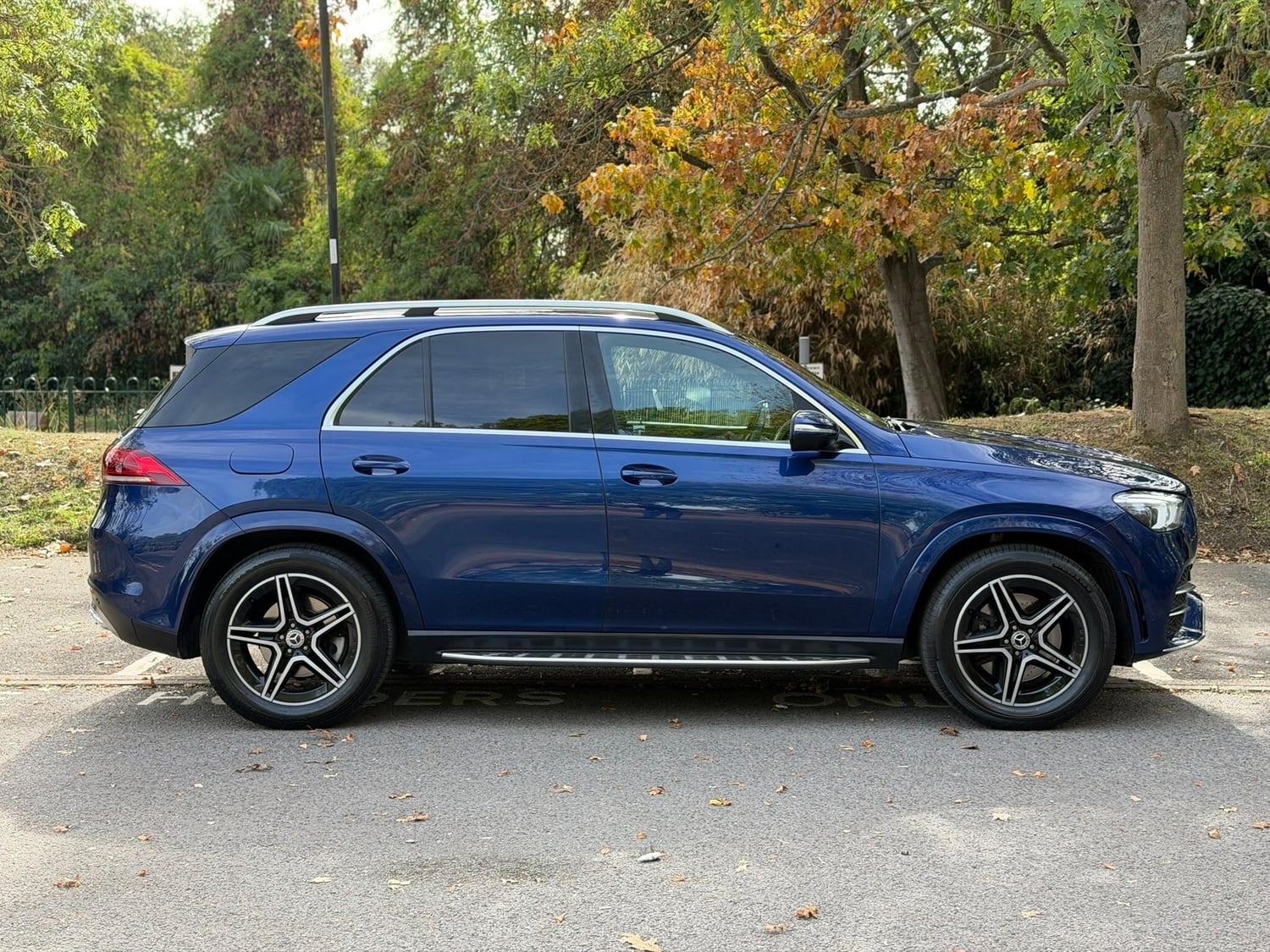 [ berth ]Mercedes-Benz GLE