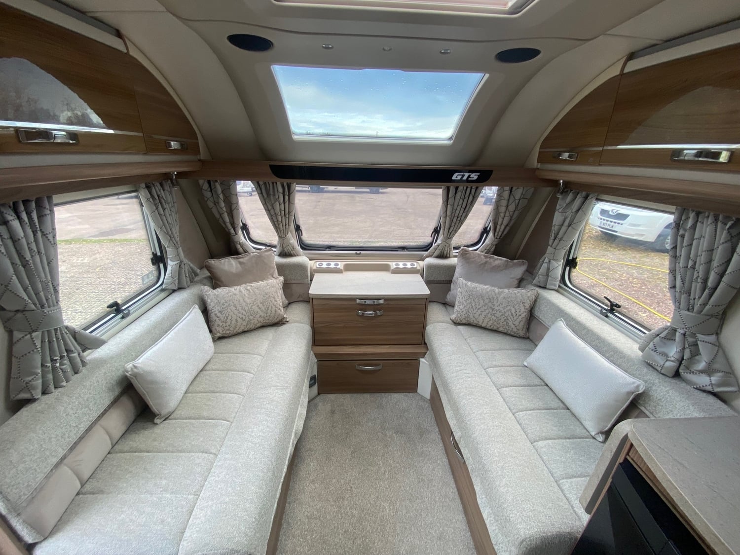 [ berth ]Swift Challenger X