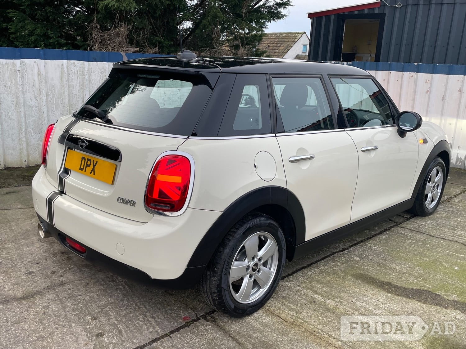 [ berth ]Mini Hatch