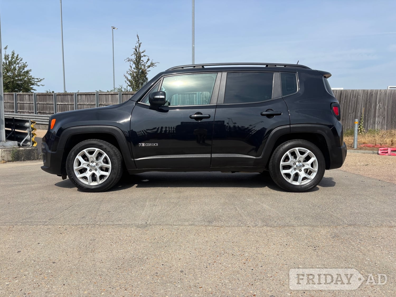 [ berth ]Jeep Renegade