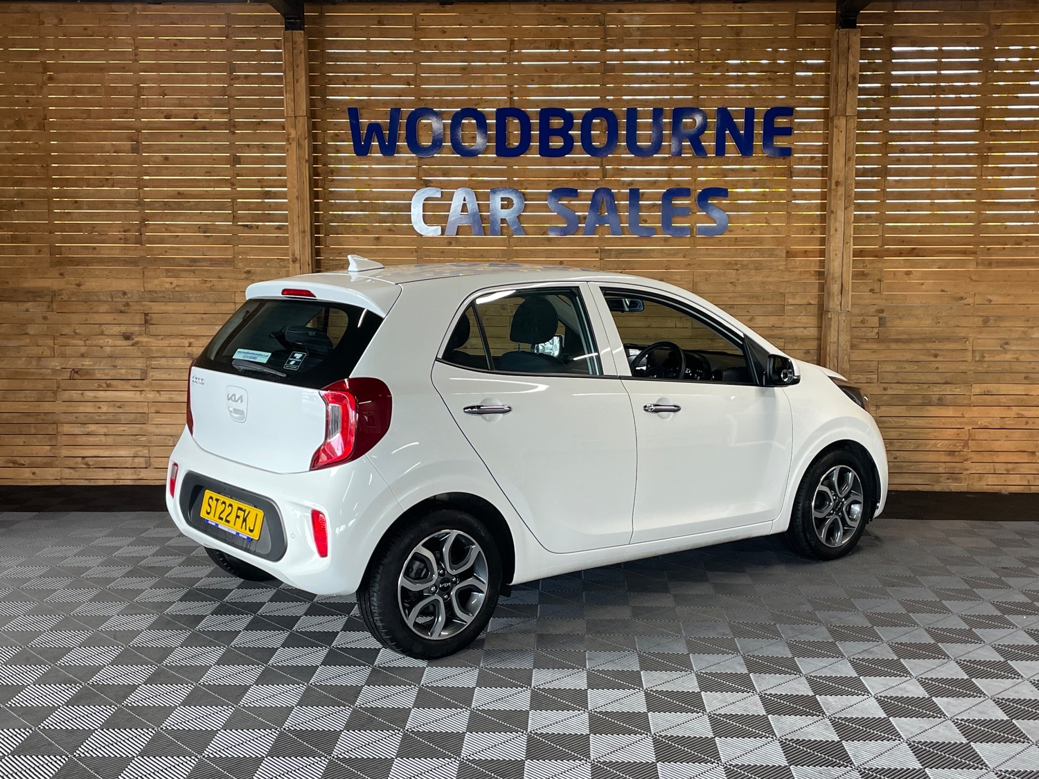 Kia Picanto 2022 - Cars in Brighton
