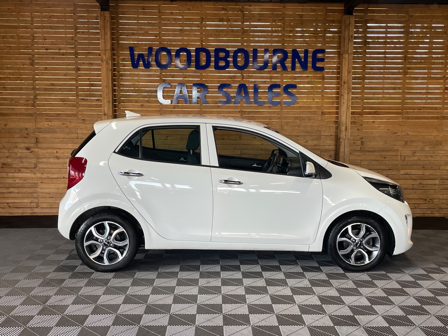 Kia Picanto 2022 - Cars