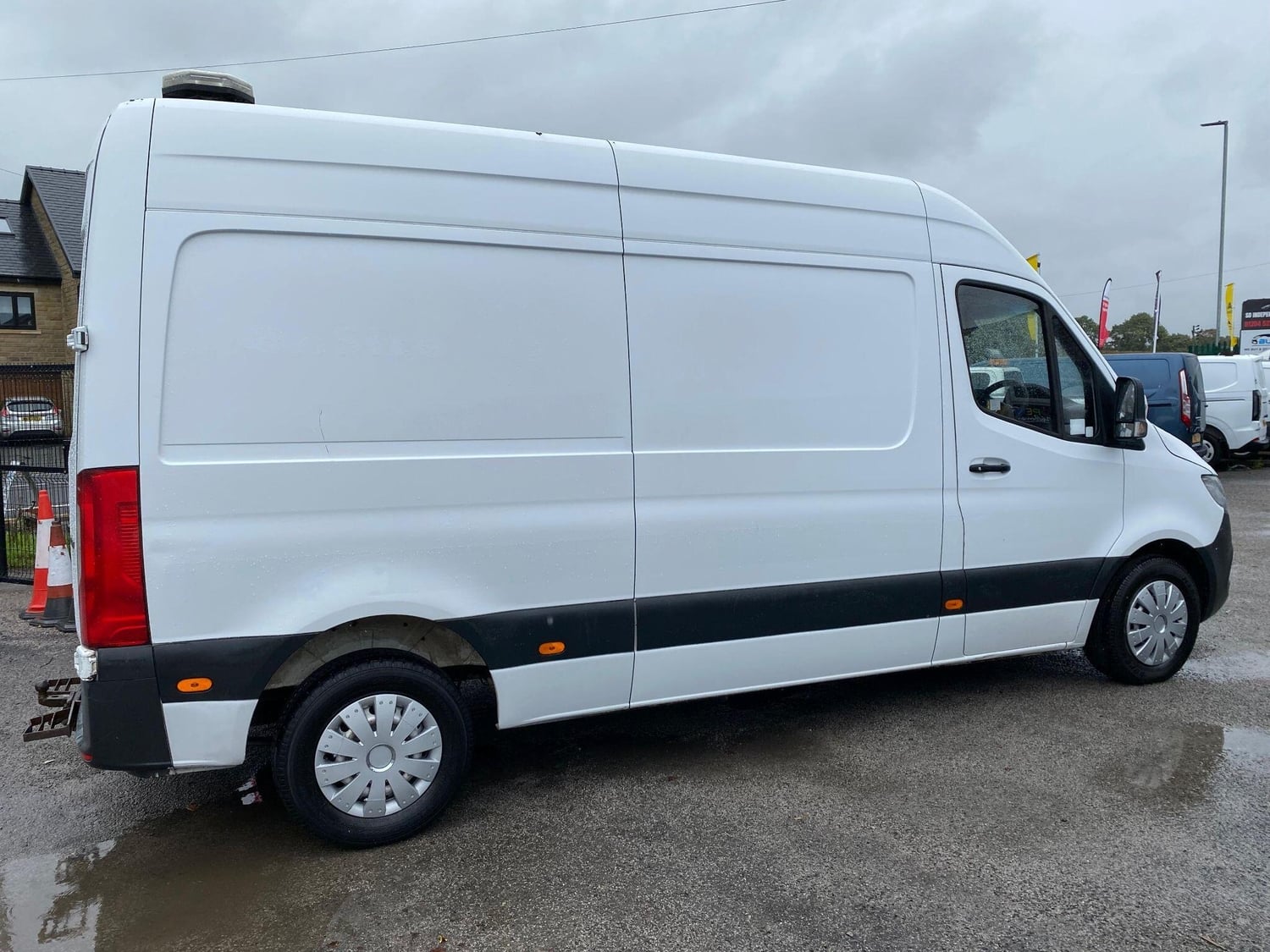 [ berth ]Mercedes-Benz Sprinter