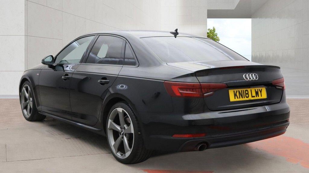 Audi A4 2018 - Cars