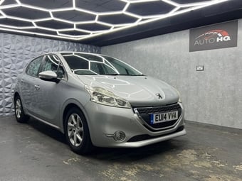 Peugeot 208 2014