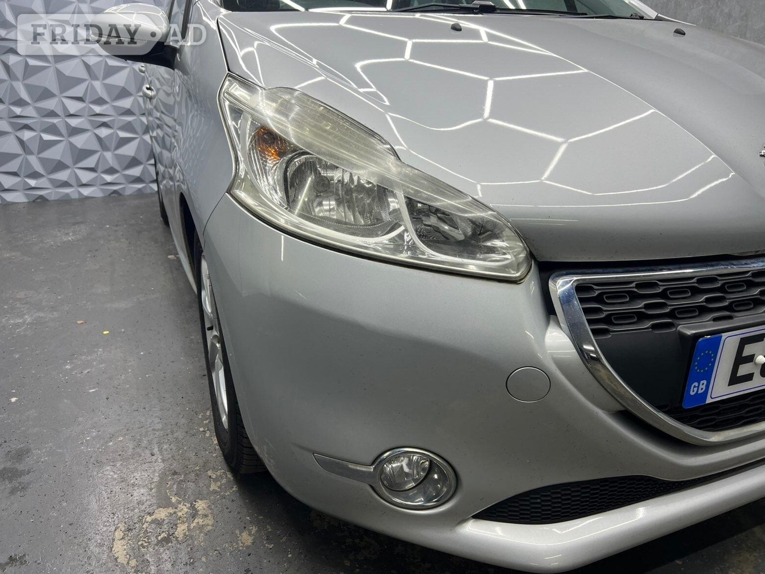 Peugeot 208 2014 - Cars in Halifax