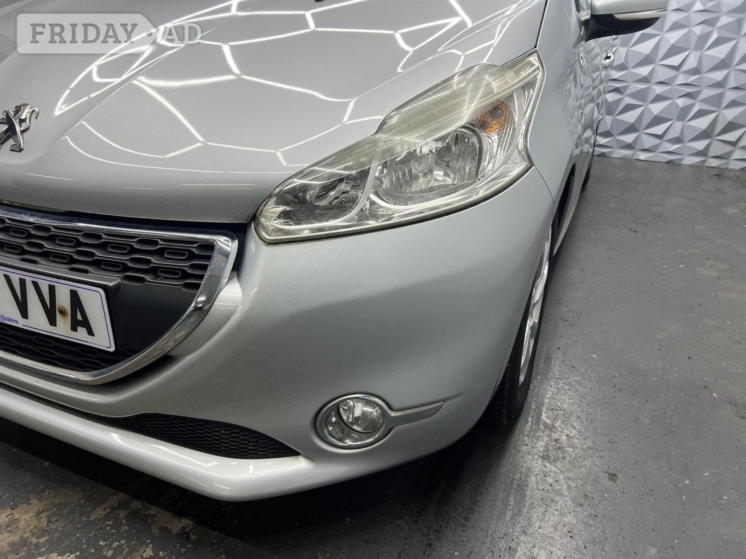 Peugeot 208 2014 - Cars