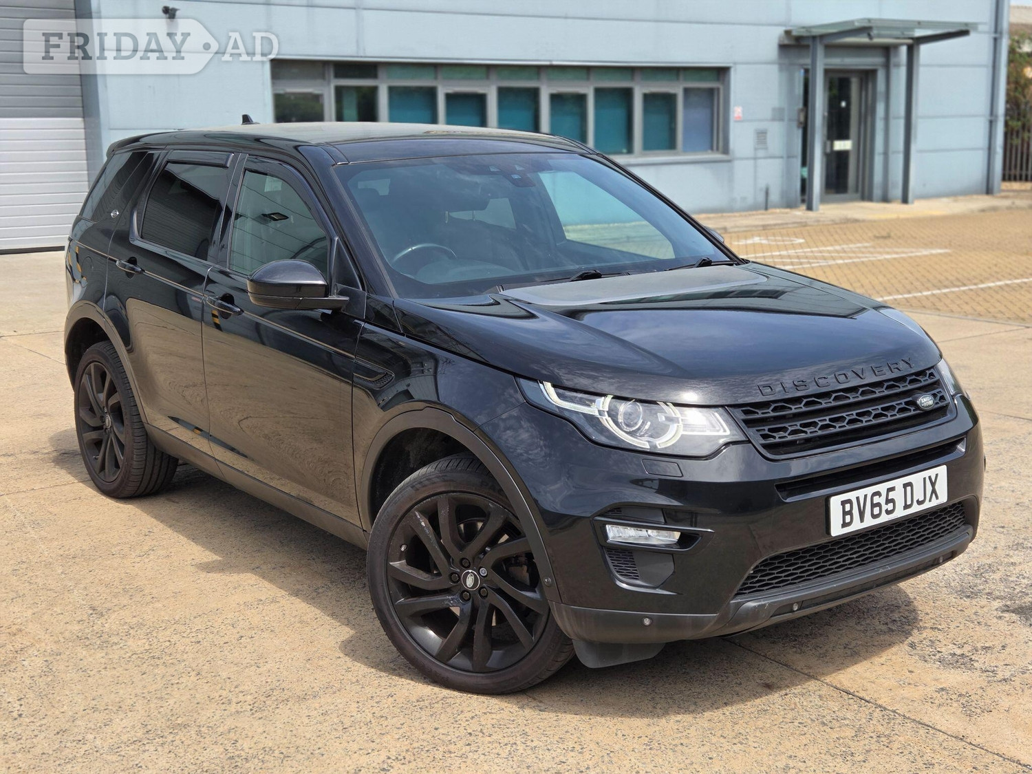 Land Rover Discovery Sport 2015 in Slough