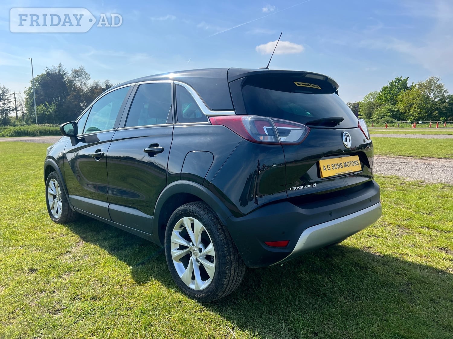 [ berth ]Vauxhall Crossland X