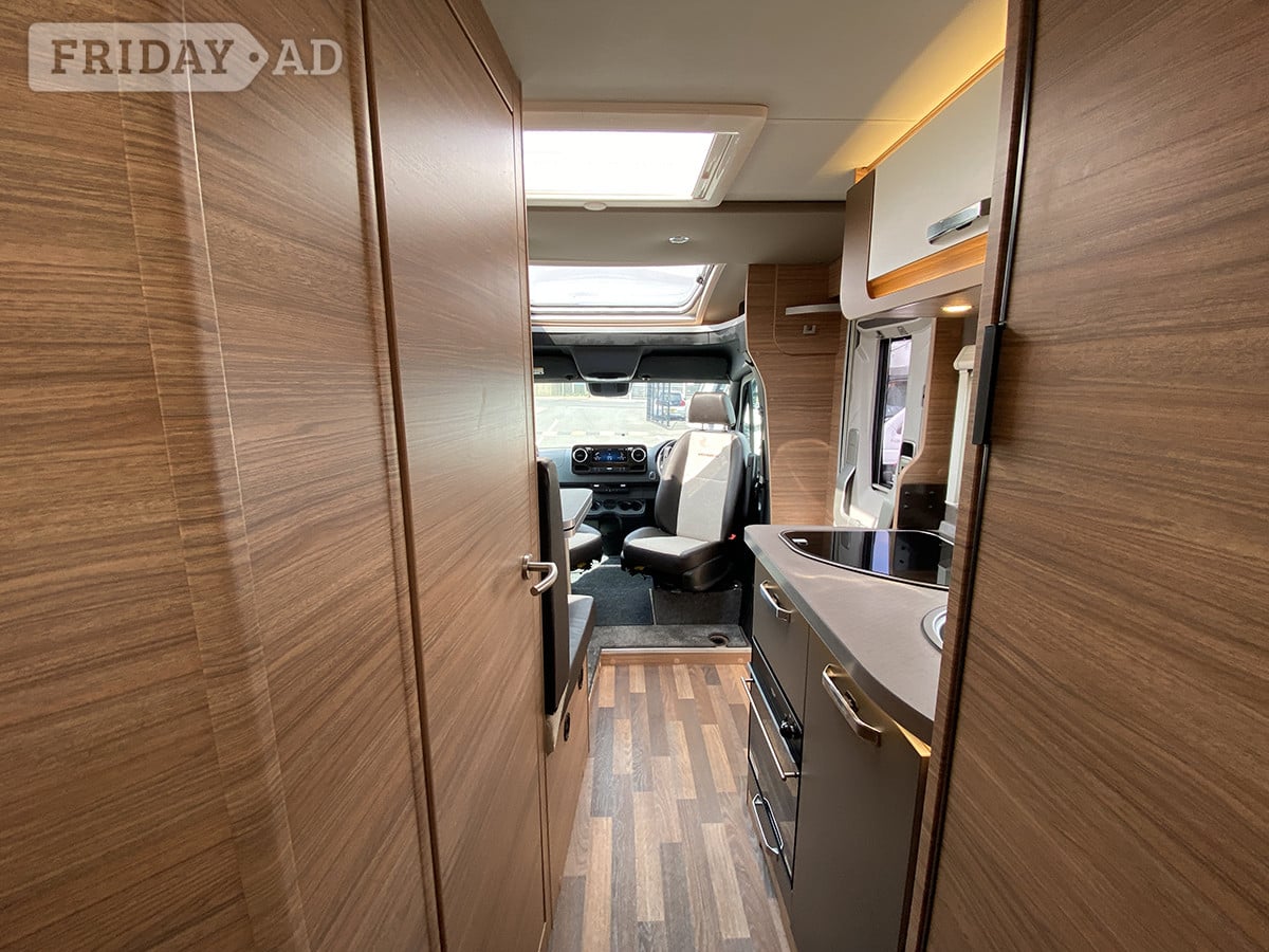 [2 berth ]Weinsberg CaraCompact Edition PEPPER 640 MEG [PEPPER]