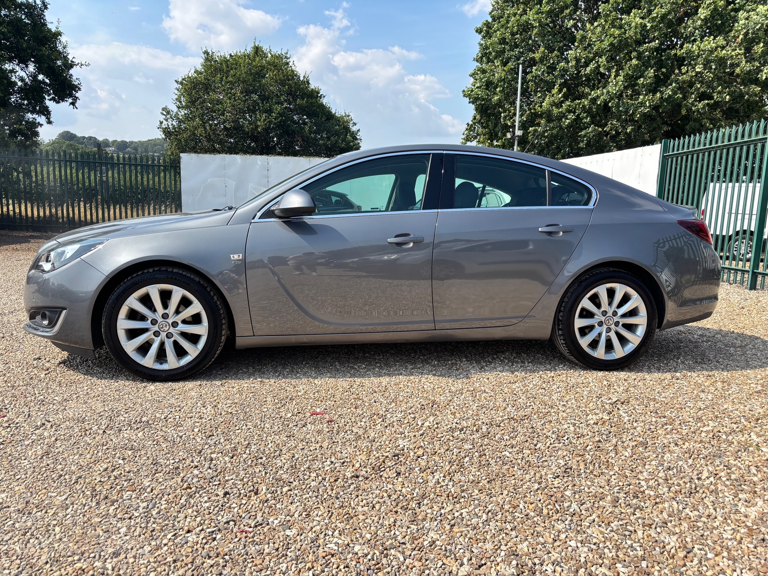 Vauxhall Insignia 2016 - Cars