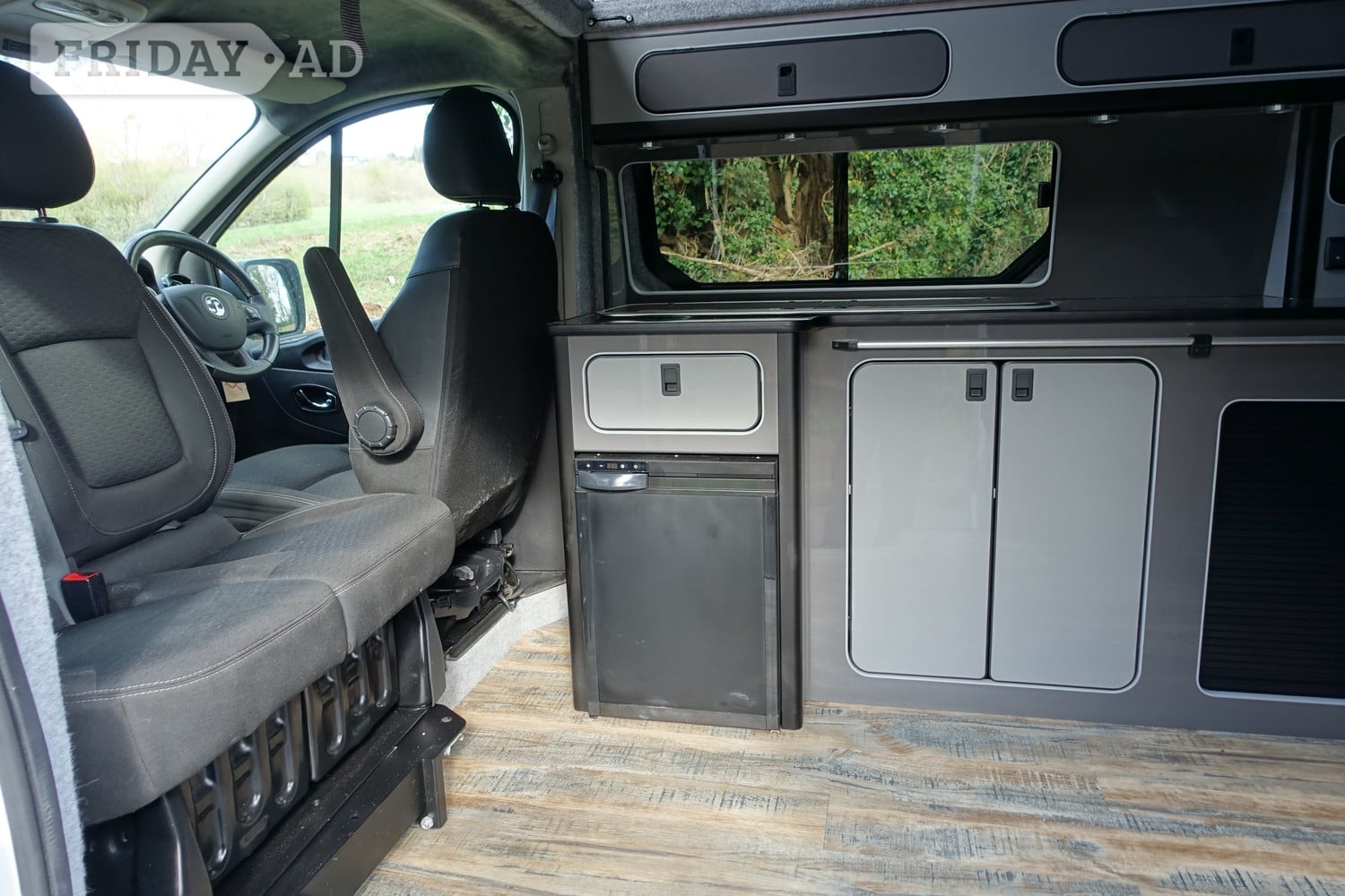 [ berth ]Vauxhall Vivaro