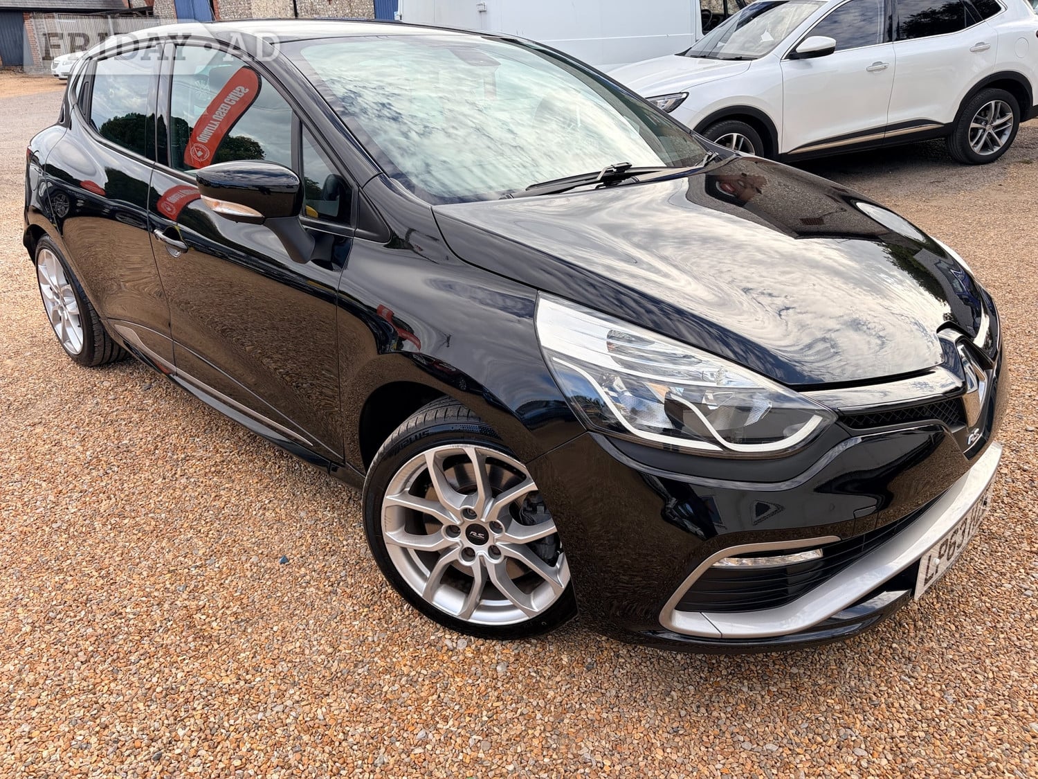 [ berth ]Renault Clio