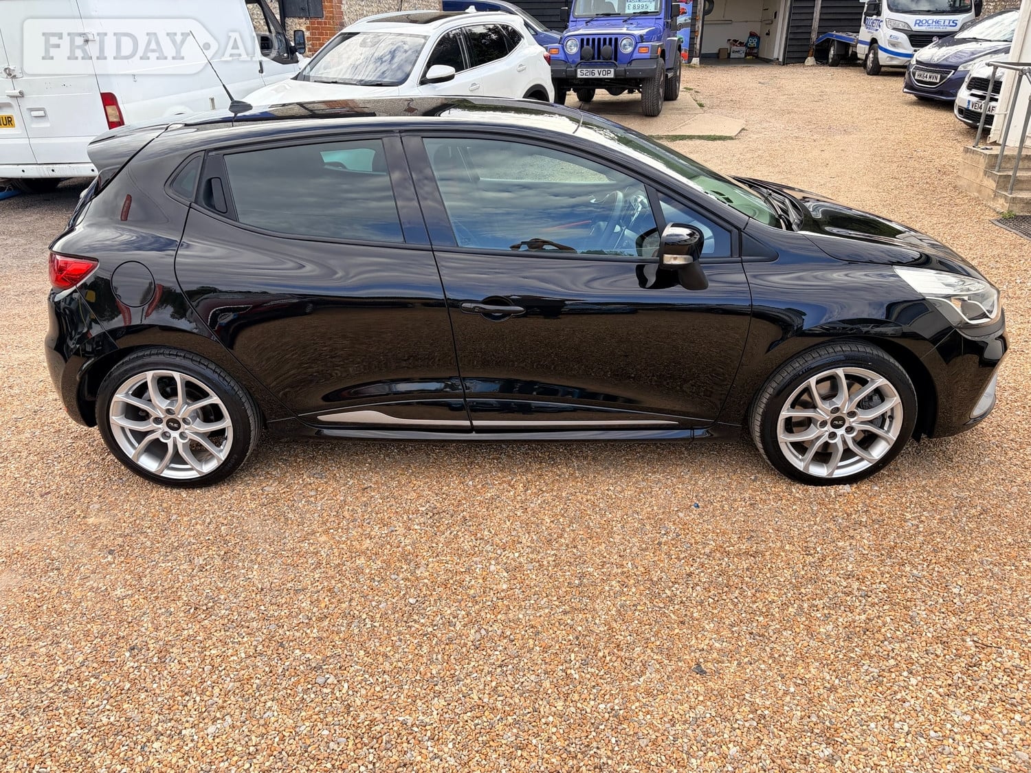 Renault Clio 2014 - Cars in Waterlooville