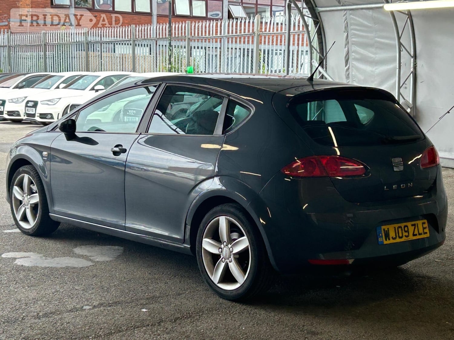 SEAT Leon 2009 - Cars