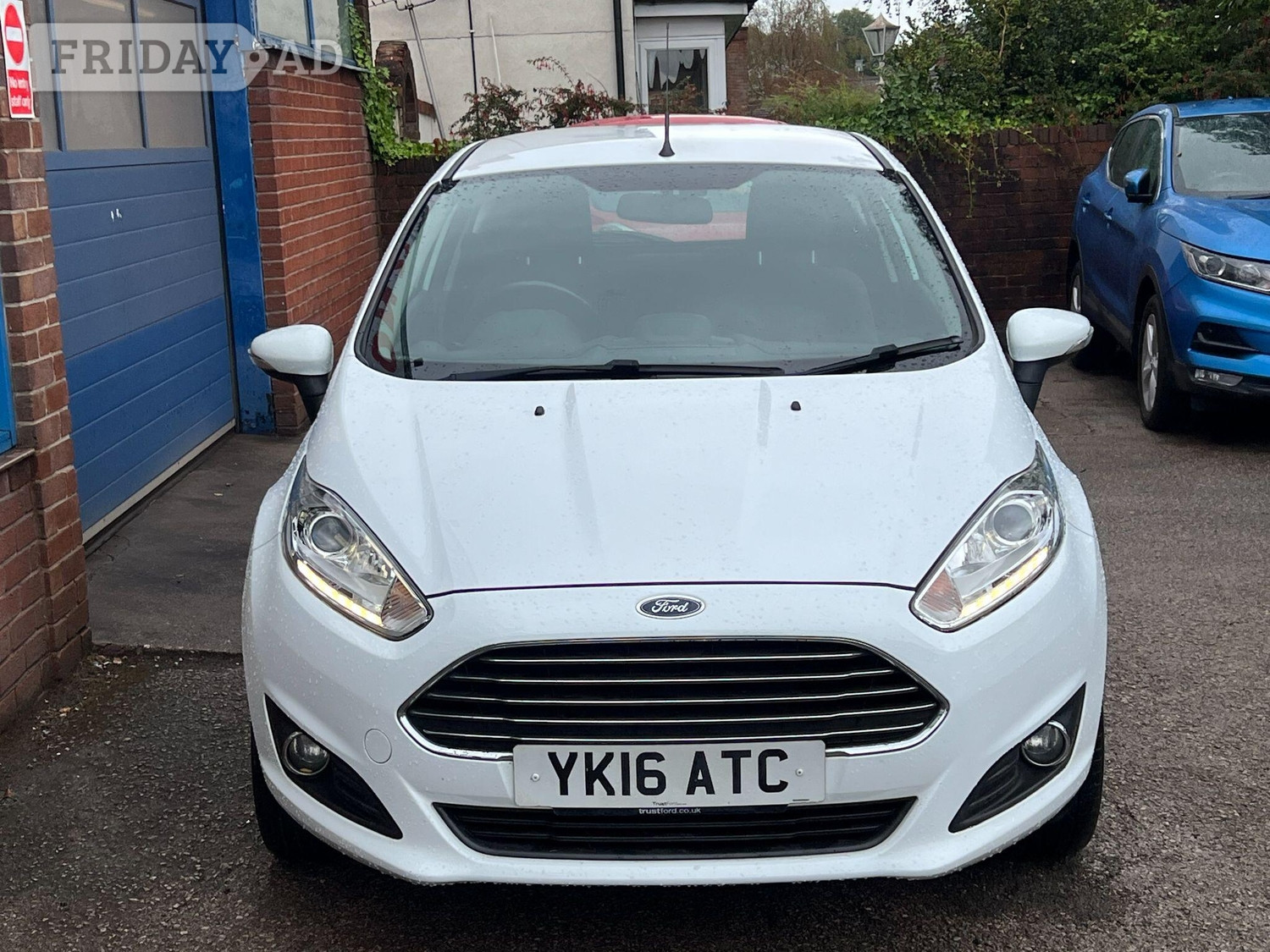 [ berth ]Ford Fiesta