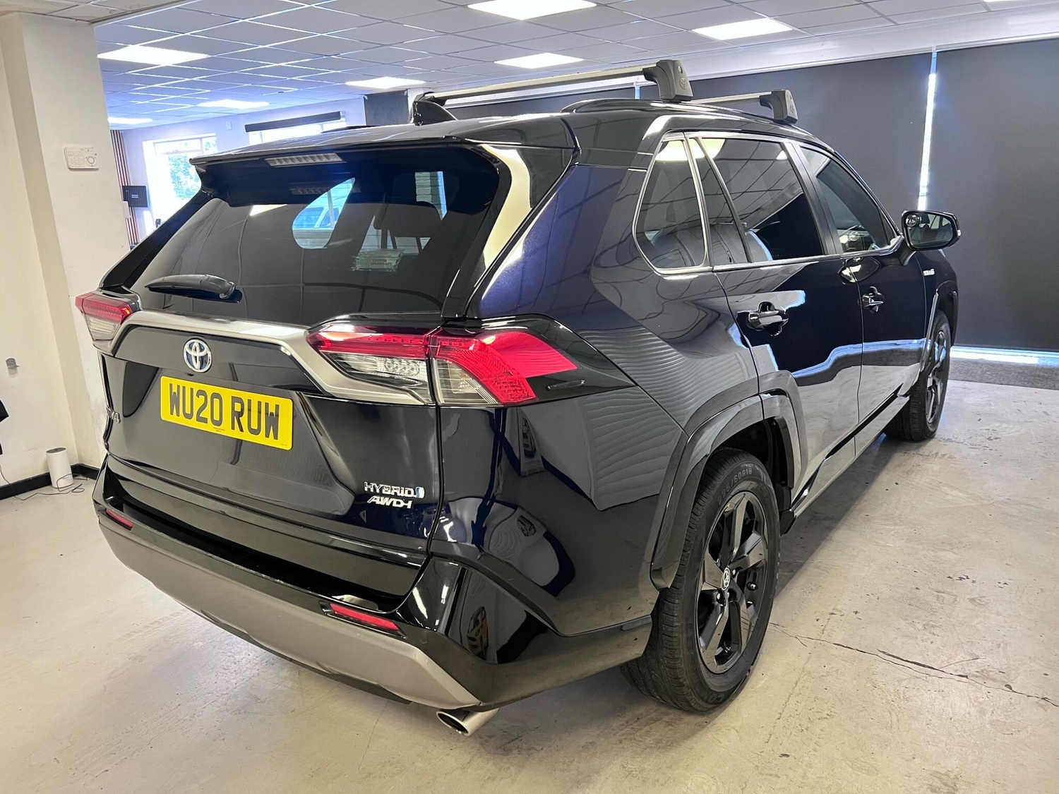 Toyota RAV4 2020 - Cars