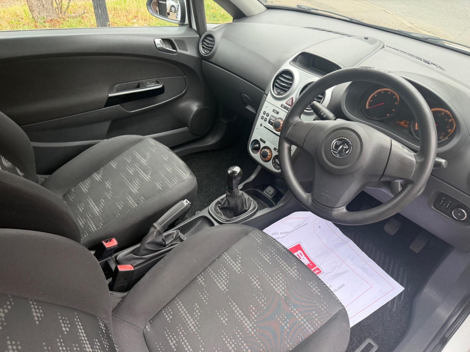 [ berth ]Vauxhall Corsa