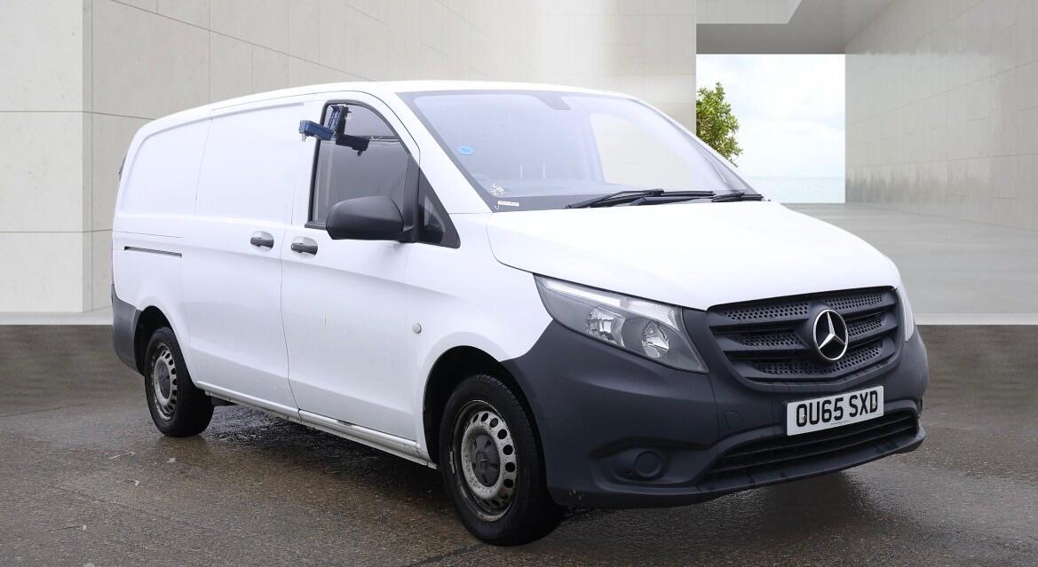 Mercedes-Benz Vito Reading
