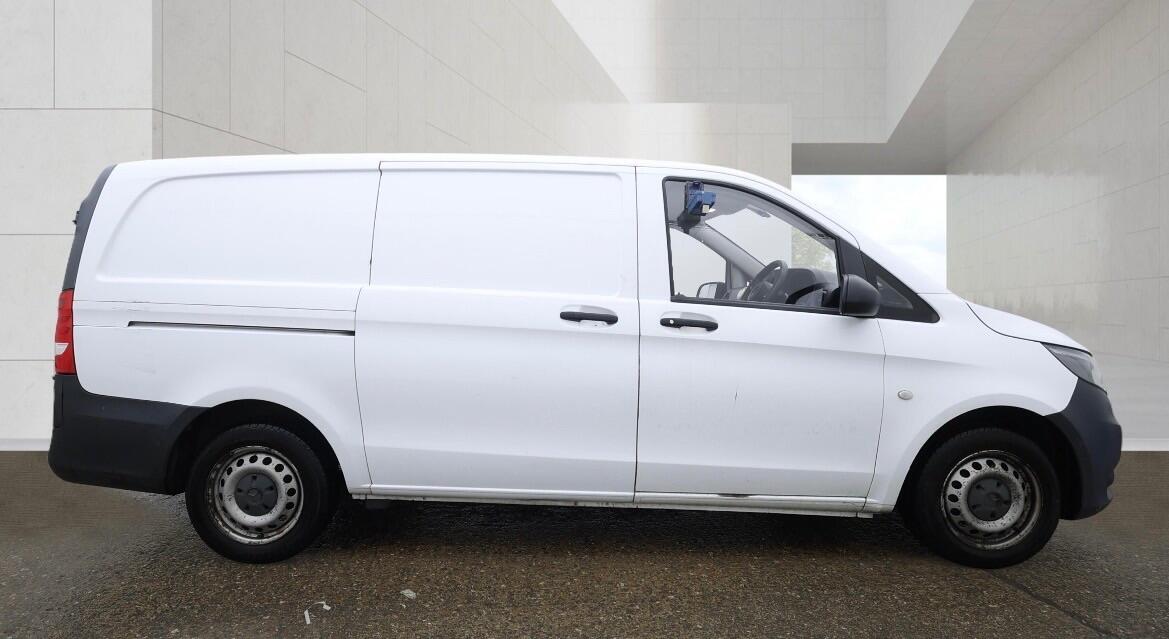 Mercedes-Benz Vito 2015 - Vans & Commercial Vehicles in Reading
