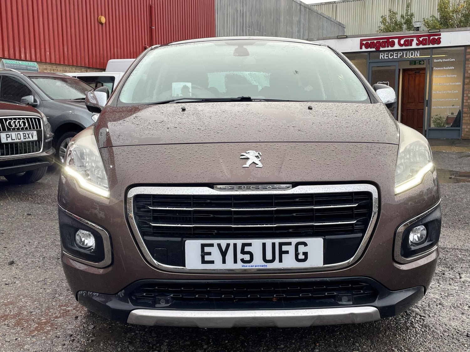 [ berth ]Peugeot 3008