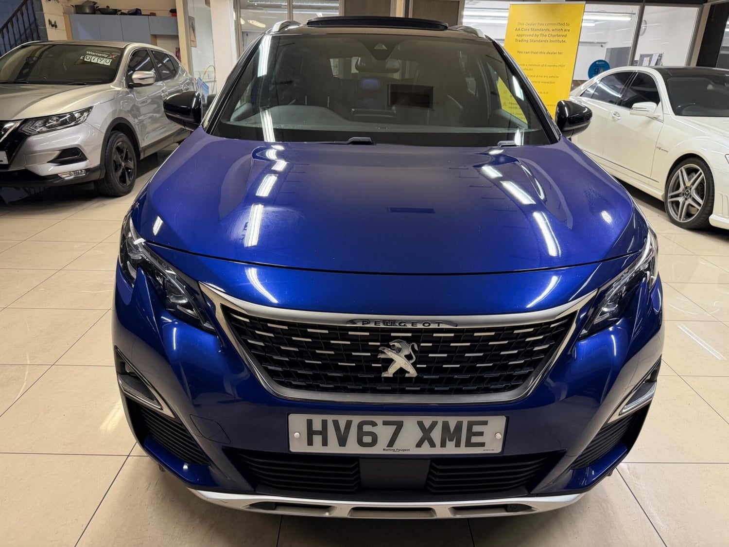 [ berth ]Peugeot 3008