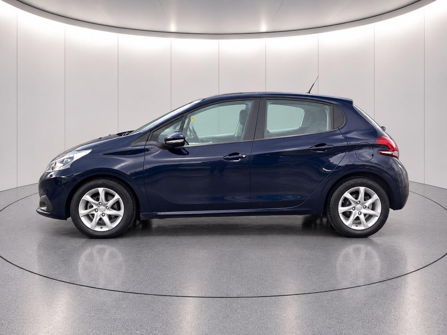 Peugeot 208 2018 - Cars